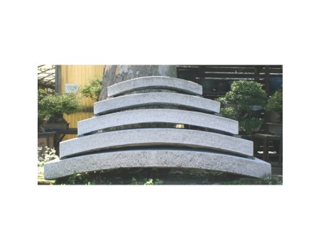 Ponticello curvo in pietra - 150 cm