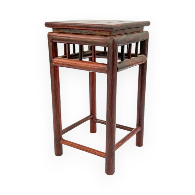 Table carrée en bois - 7,5 cm
