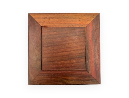 Table carrée en bois - 10,5 cm