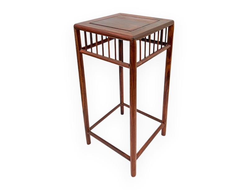 Table carrée en bois - 13,5 cm