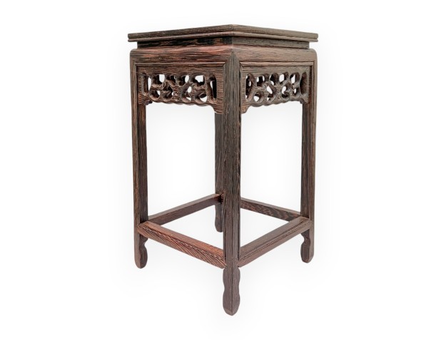Small squared table - 14 cm 2
