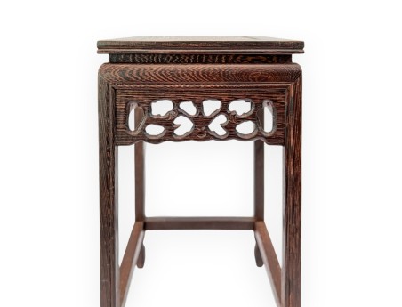 Table carrée en bois - 14 cm
