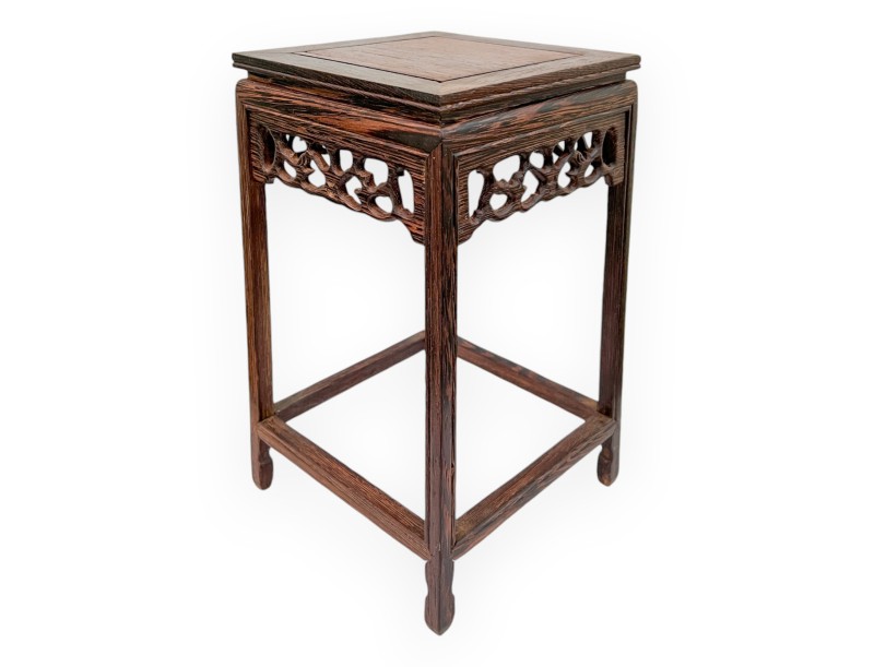 Table carrée en bois - 17 cm