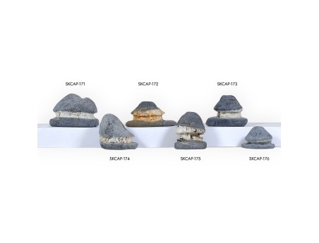 Suiseki Stone Hut - 6 cm
